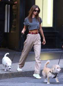 model off duty emrata low top sneakers