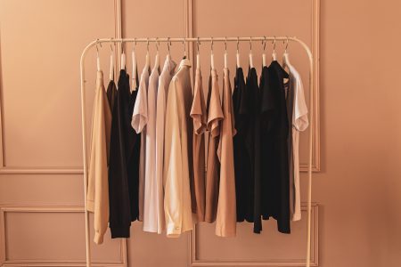 capsule wardrobe hanging 