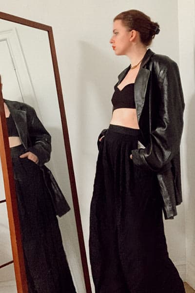 leather blazer outfit idea minimalist, how to style a leather oversized blazer