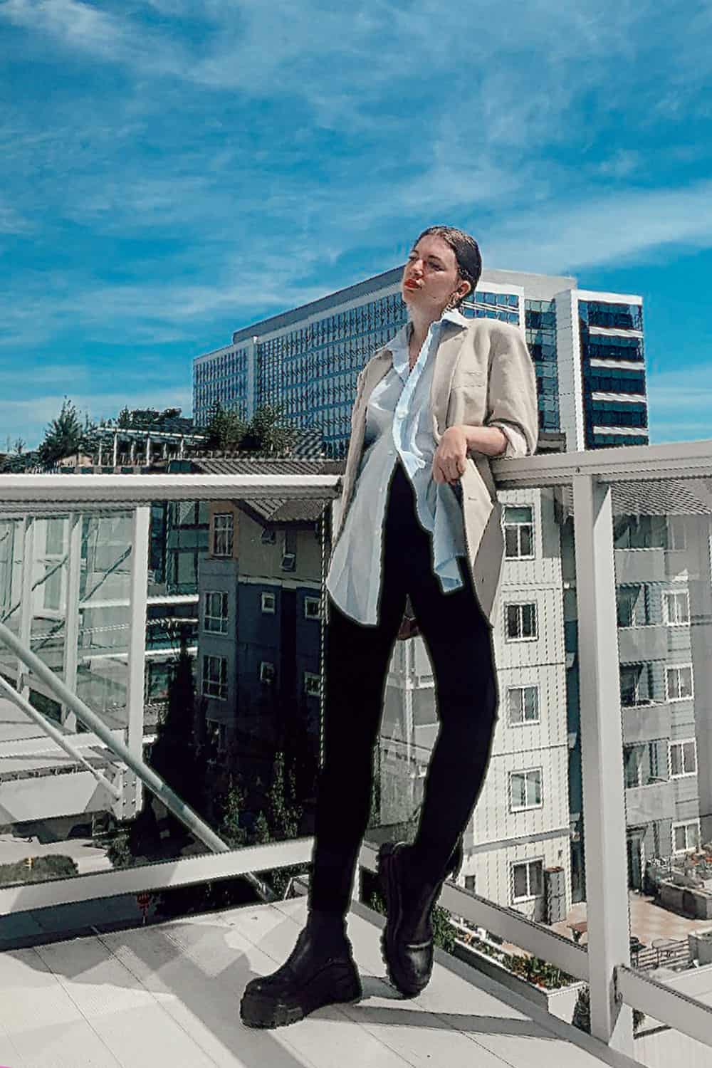 nyc fashion style outfit formula, split ankle leggings, oversized blazer, chunky boots, and men's shirt. fashion blogger gabrielle arruda