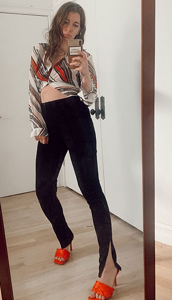 abstract print blouse with split ankle leggings