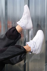 winter fashion trends nike air force 1 sneakers